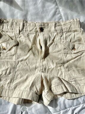 Old Navy | Cream High-Waist Shorts | L